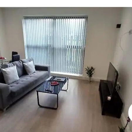 Lovely 2-Bedrooms With Free Parking Canvey Island Екстериор снимка