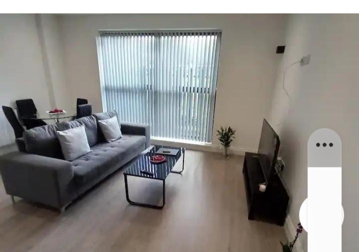 Lovely 2-Bedrooms With Free Parking Canvey Island Екстериор снимка
